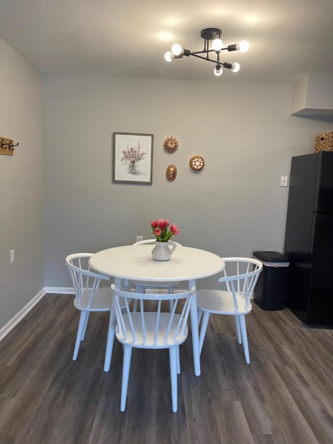 The Deannie Apt #6 - Simple And Homey 2Bd W/ Wifi Hamilton Экстерьер фото