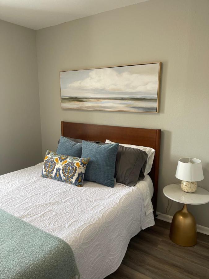 The Deannie Apt #6 - Simple And Homey 2Bd W/ Wifi Hamilton Экстерьер фото
